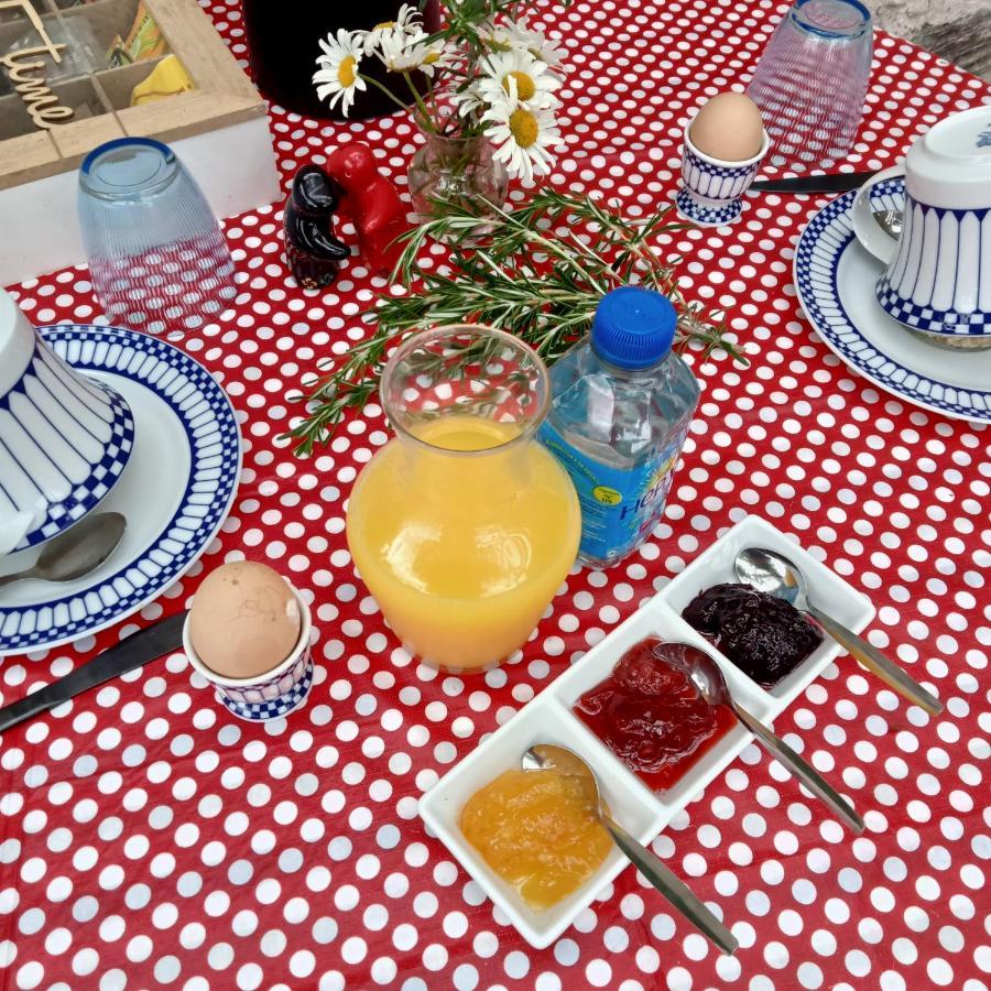 Bed and Breakfast Les Cerisiere Cheffois Exterior foto
